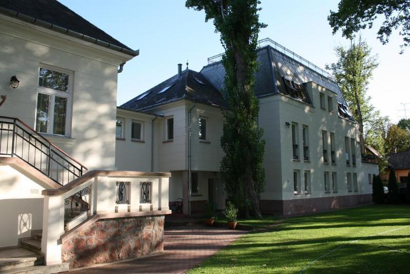 弗尼克斯酒店 Balatonföldvár 外观 照片