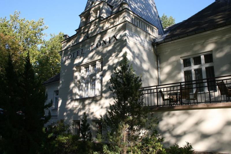 弗尼克斯酒店 Balatonföldvár 外观 照片