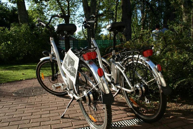 弗尼克斯酒店 Balatonföldvár 外观 照片